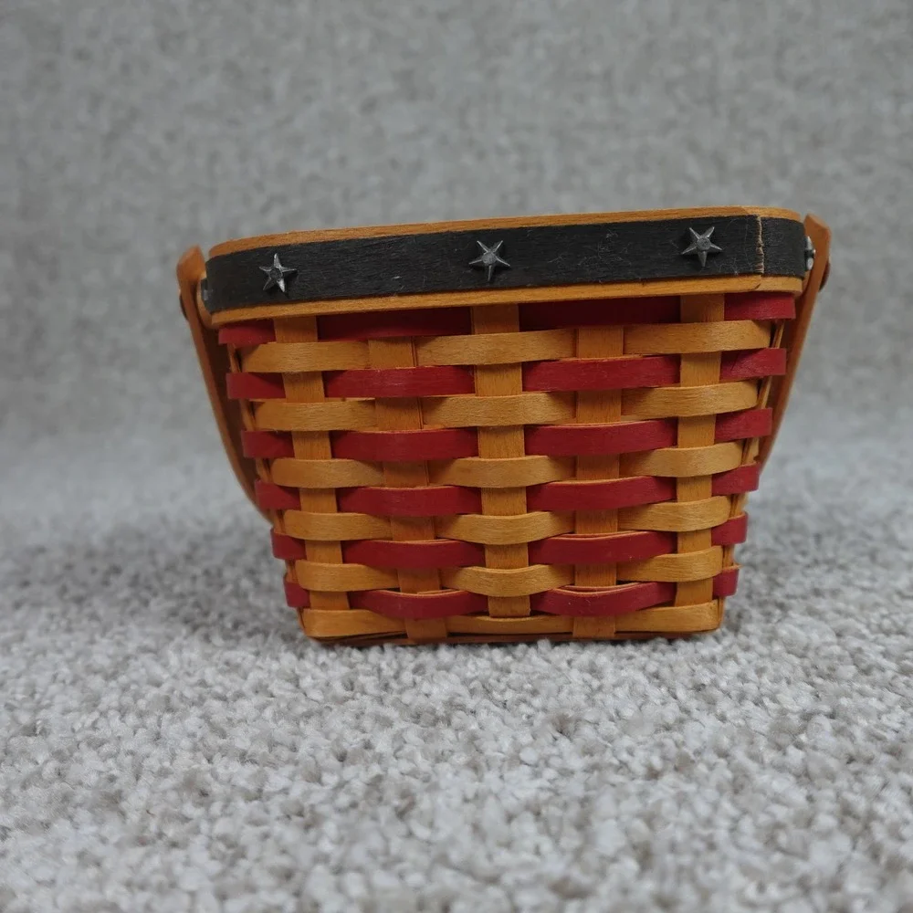 Longaberger 2001 Inaugural Basket Handwoven Red Natural Star Accents Dresden OH
